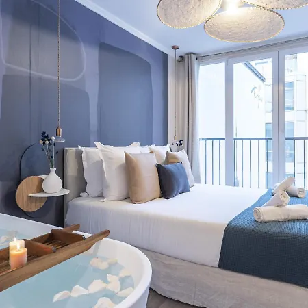 Apartment The Blue On Champs Elysees Avenue Paris