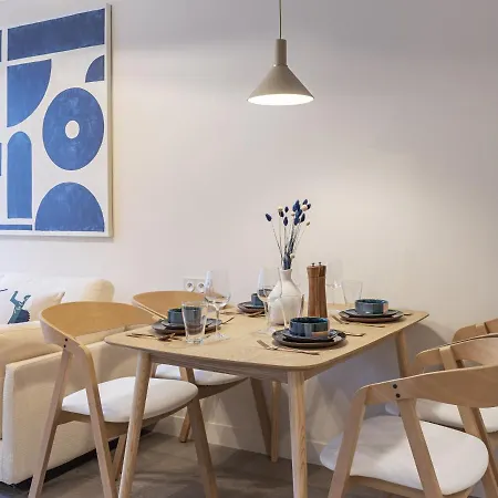 The Blue On Champs Elysees Avenue Apartment *