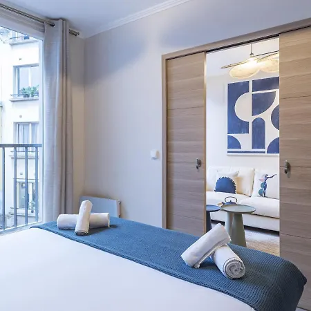 Apartment The Blue On Champs Elysees Avenue Paris